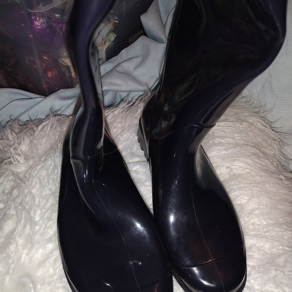 Tommy Hilfiger Winter Boots 🥾 - Picture 3 of 15